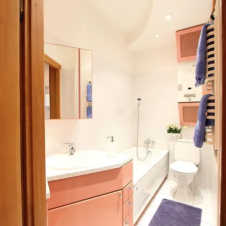 Apartment Beautiful Apartament In Old Town Center *